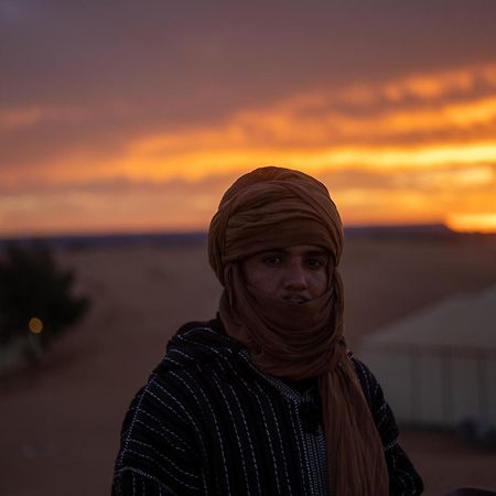 Royal Luxury Camp Hotel Merzouga Bagian luar foto