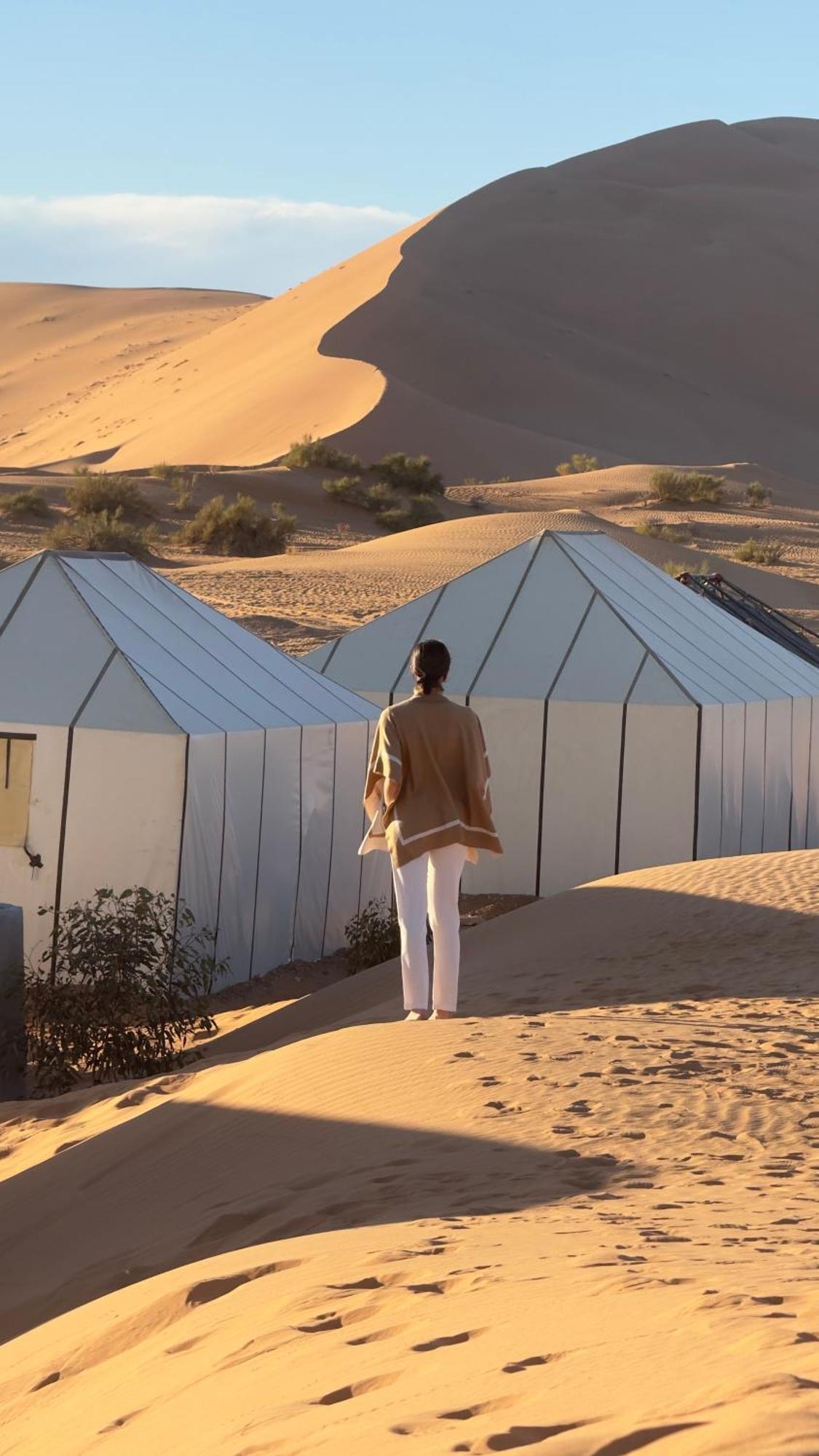 Royal Luxury Camp Hotel Merzouga Bagian luar foto