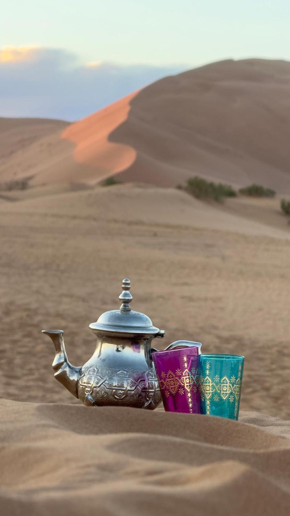 Royal Luxury Camp Hotel Merzouga Bagian luar foto