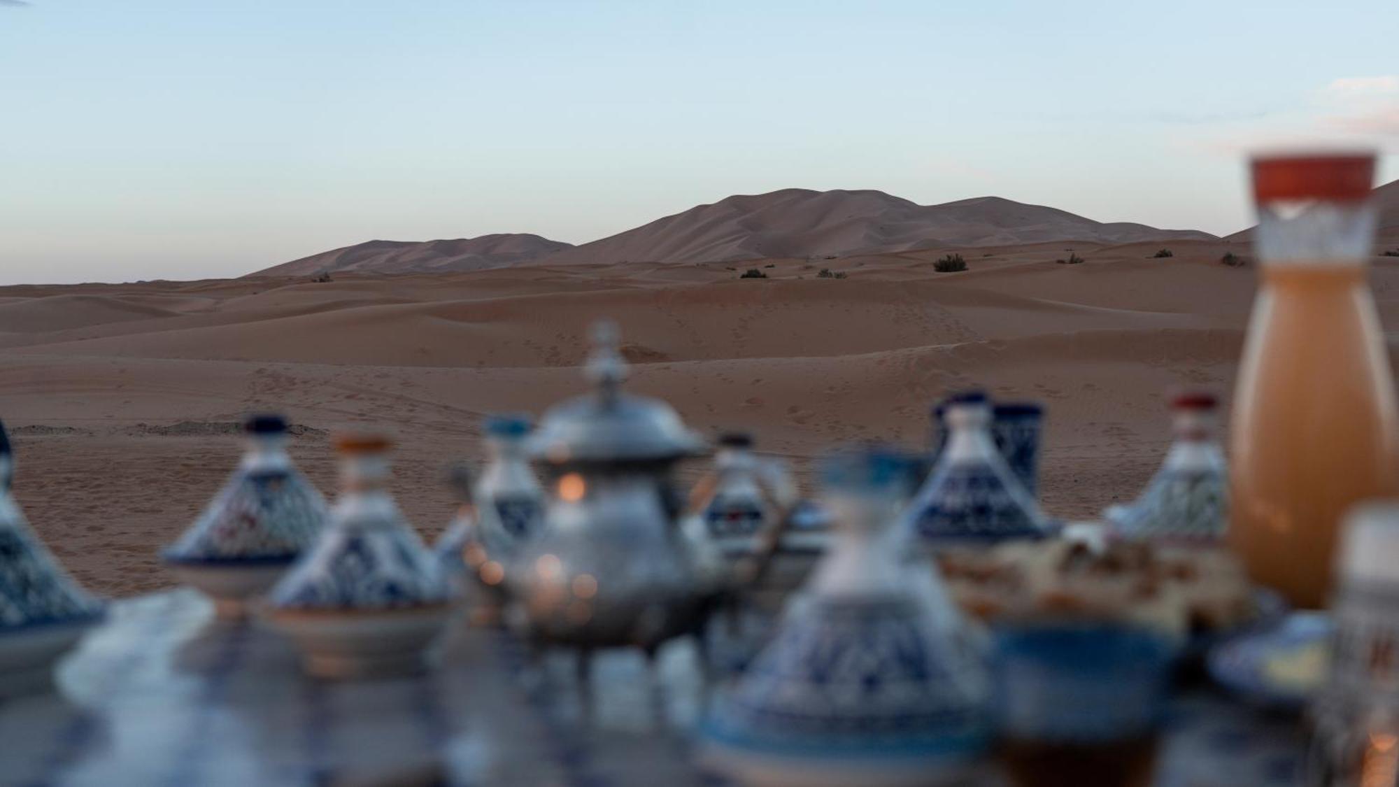 Royal Luxury Camp Hotel Merzouga Bagian luar foto