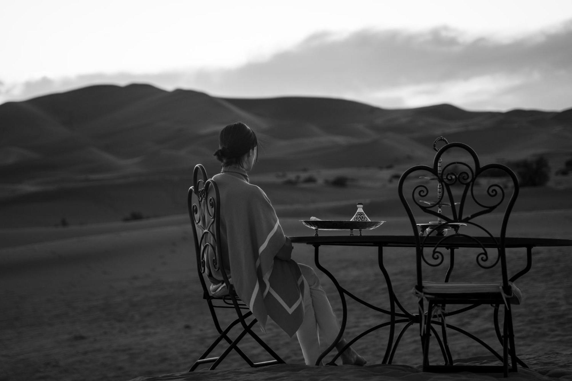 Royal Luxury Camp Hotel Merzouga Bagian luar foto