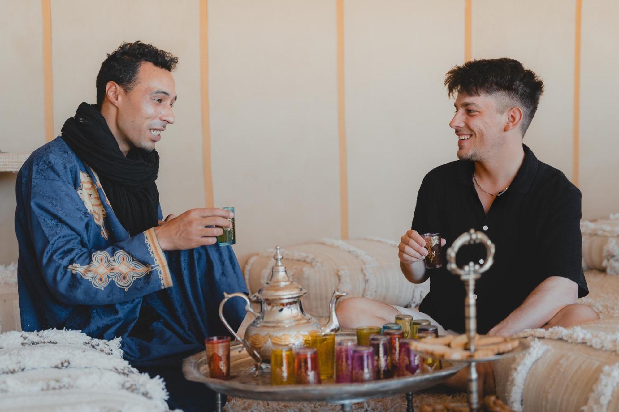 Royal Luxury Camp Hotel Merzouga Bagian luar foto