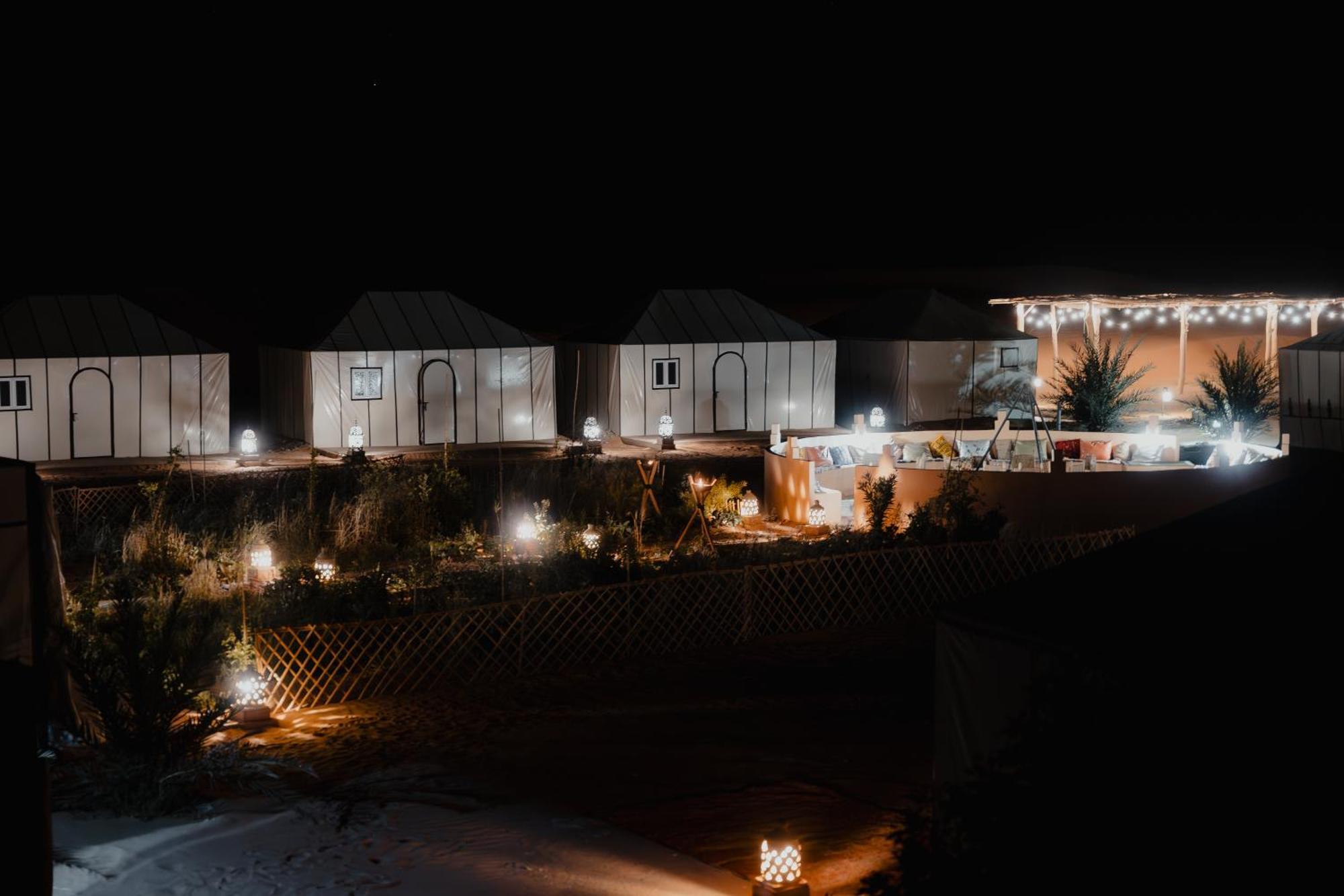 Royal Luxury Camp Hotel Merzouga Bagian luar foto