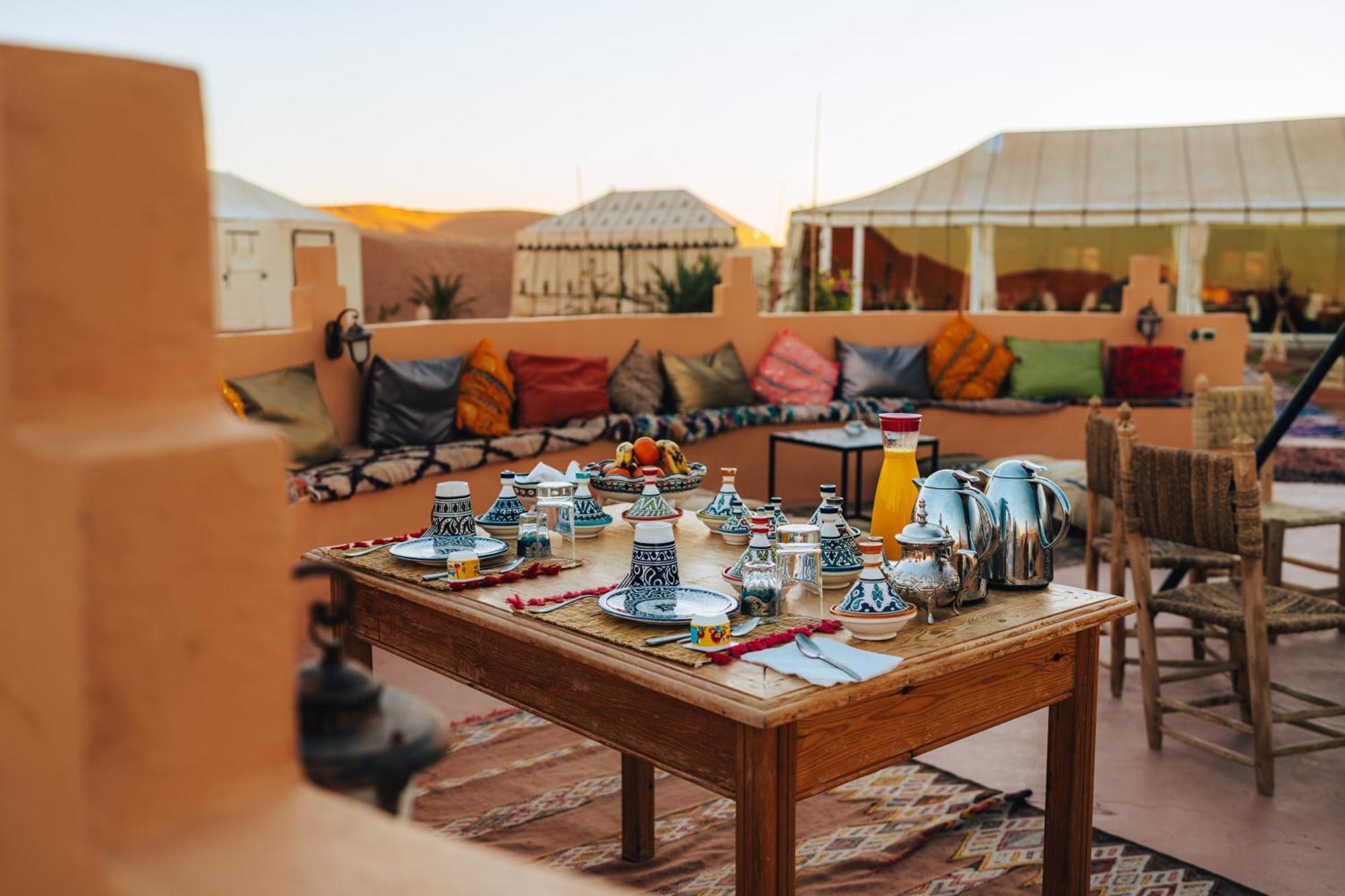Royal Luxury Camp Hotel Merzouga Bagian luar foto