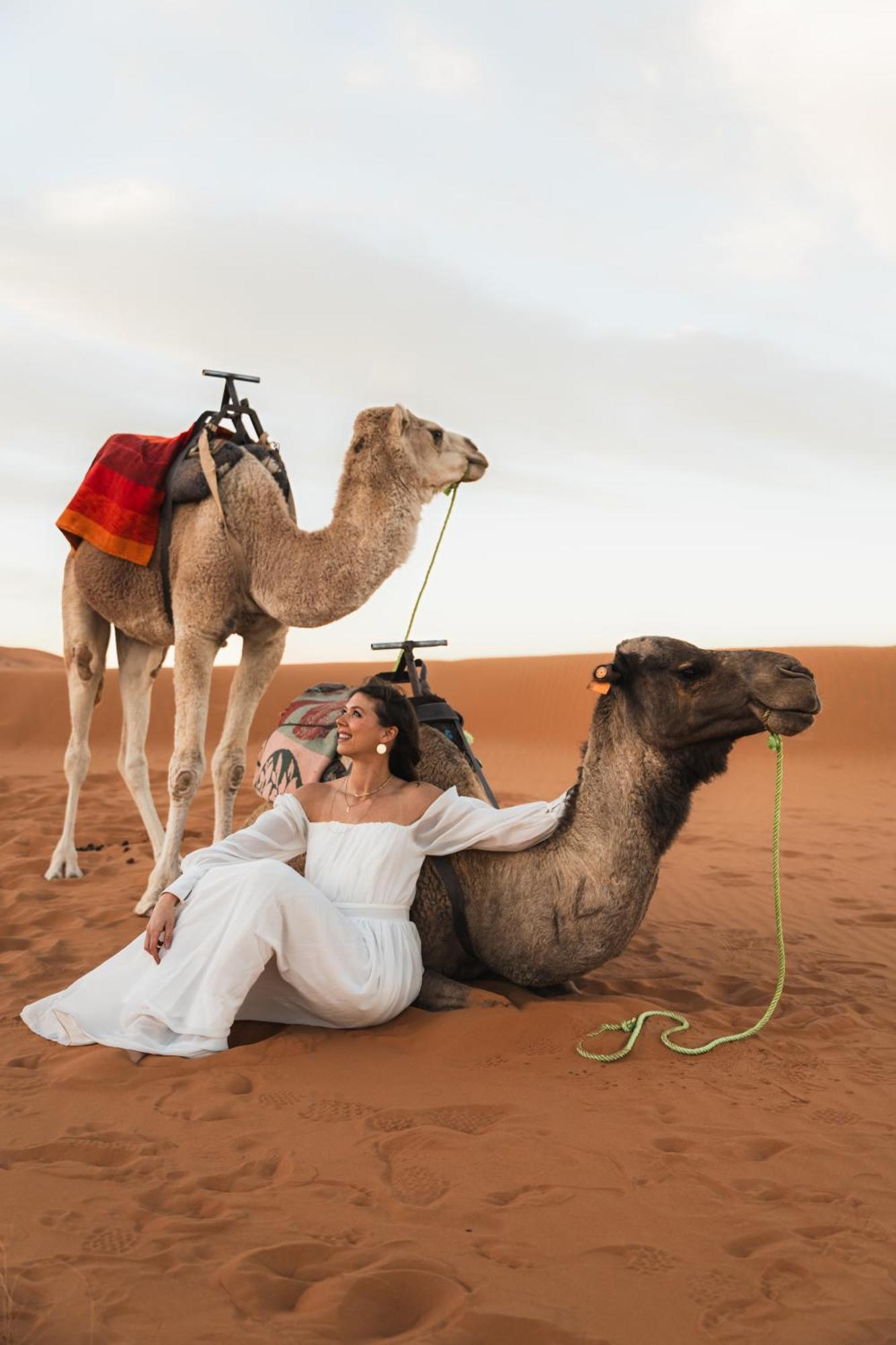 Royal Luxury Camp Hotel Merzouga Bagian luar foto