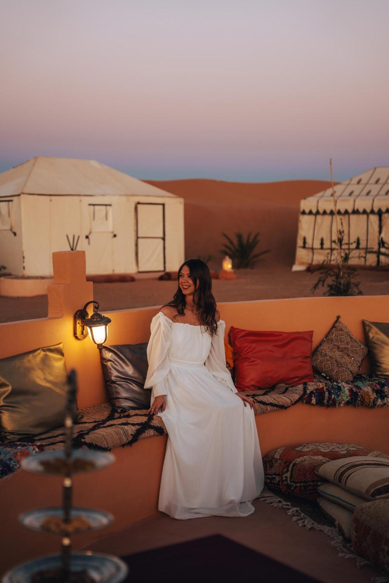 Royal Luxury Camp Hotel Merzouga Bagian luar foto