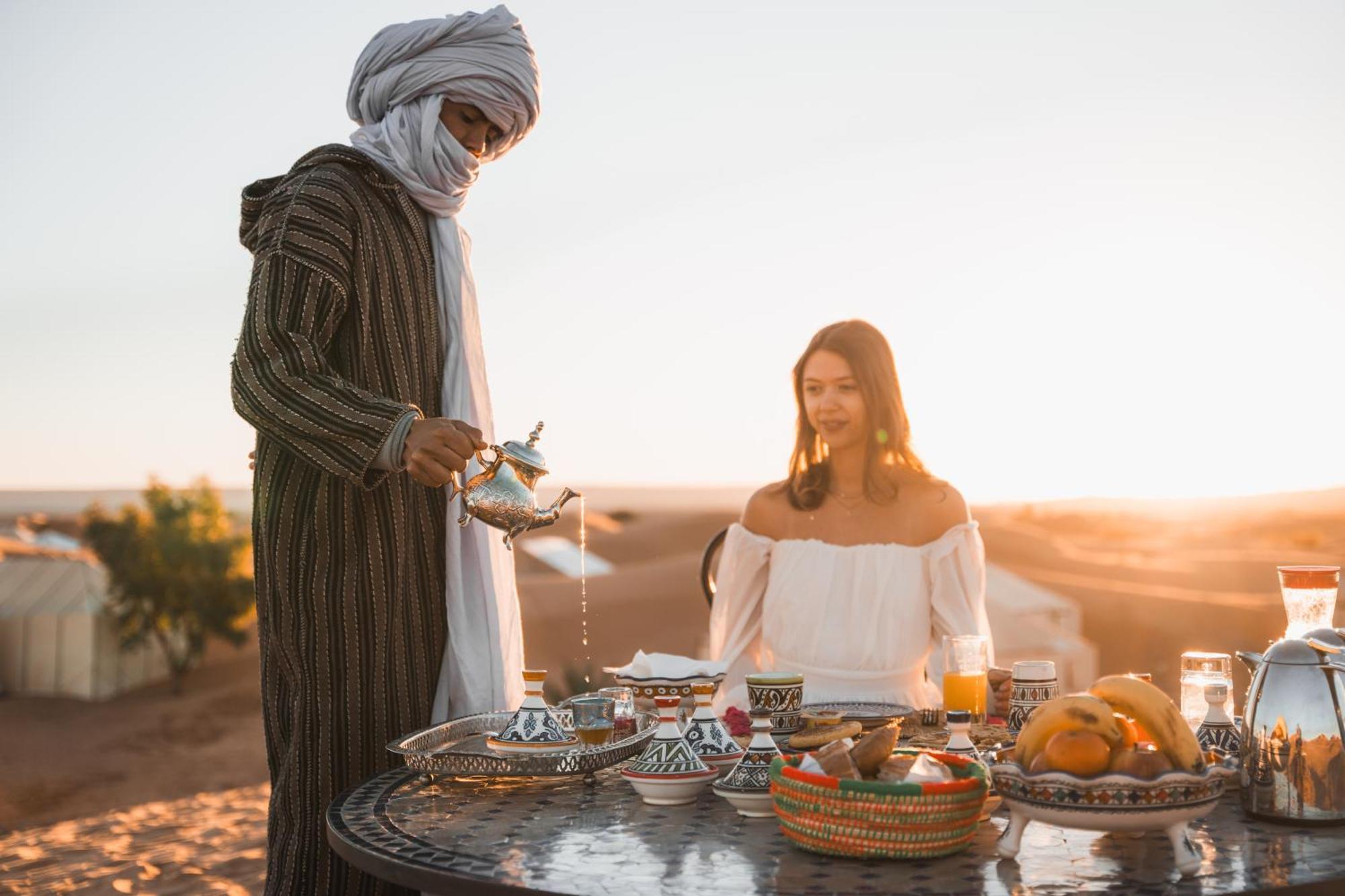 Royal Luxury Camp Hotel Merzouga Bagian luar foto